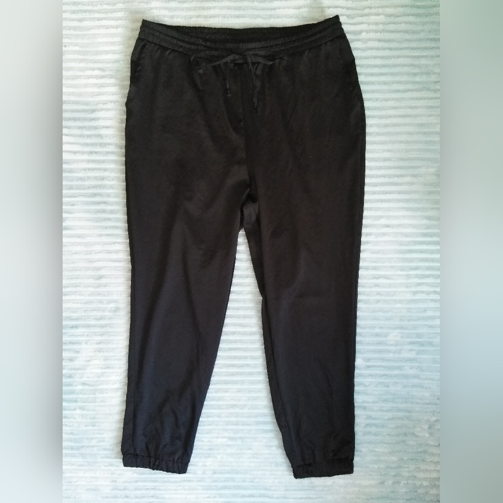 Kimchi Blue silky joggers